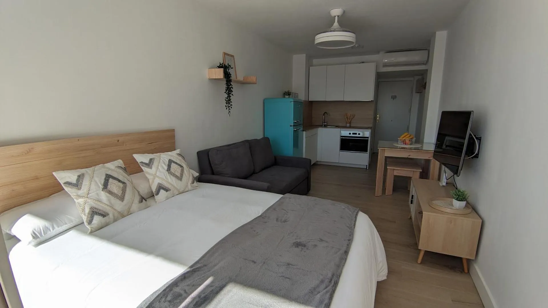 Estudio Con Aire Acondicionado Torremolinos Apartment